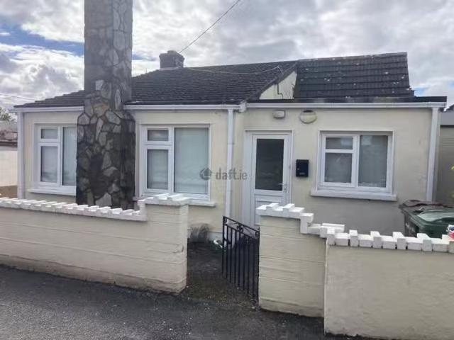 Unit 3, Post Office Road, Lusk, Co. Dublin is for rent