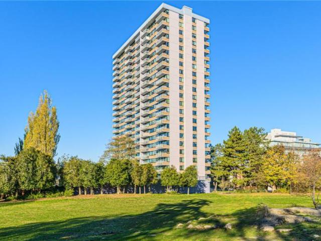 Unit 407 647 Michigan St