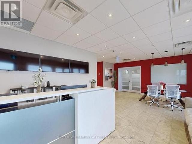 Unit 4 117 Wellington Street E, Aurora, ON, L4G 1H9 commercial for lease | Listing ID N13612 | Royal LePage