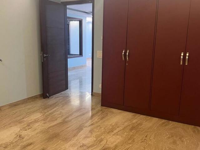 Unitech South City 1 3 Bedroom 60 Sq. Yd. Apartment in South City 1 Gurgaon Listing ID: #9994