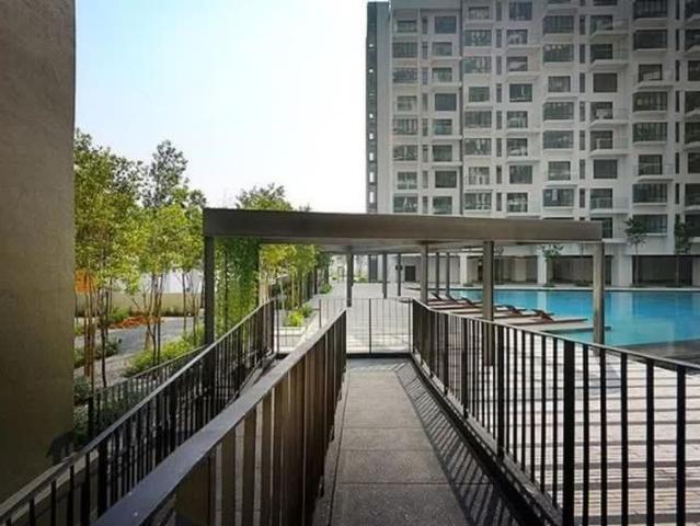 Univ 360 Place, Serdang Jaya, Seri Kembangan