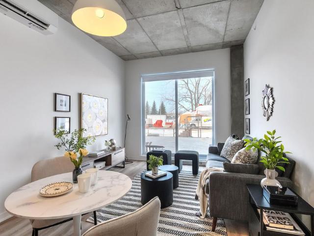 UNIVERT LaSalle Condos for rent