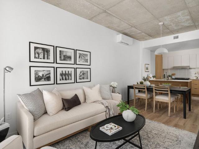 UNIVERT LaSalle Condos for rent