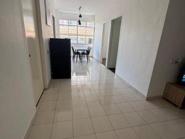 University Apartment 1 ums