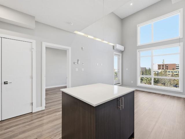 University Heights 2 Bedroom Apartment for Rent at 11450 80 Ave Nw, Edmonton, AB T6G 2X3 McKernan