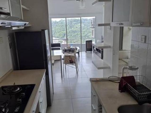 University Place condo Gelugor corner 2cp 980sf