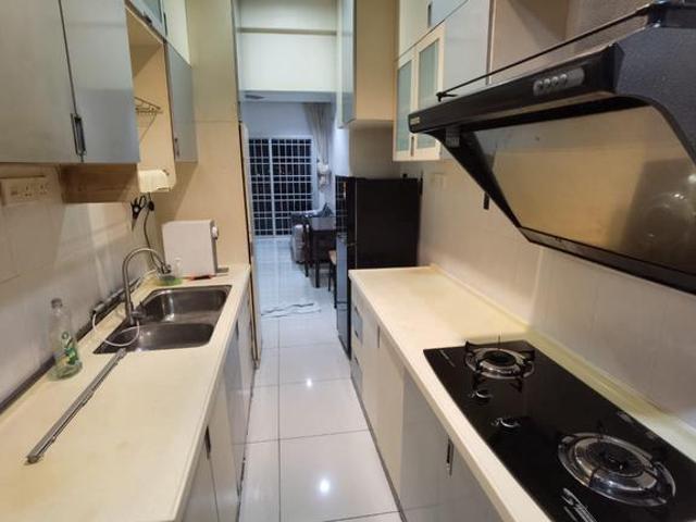 University Place Walking distance to USM 2 Car Parks 900sf