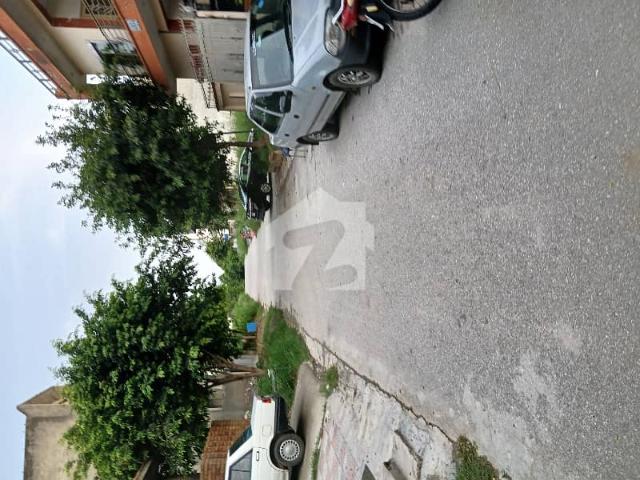 University Town Block F St 10. 10Marla possession plot corner