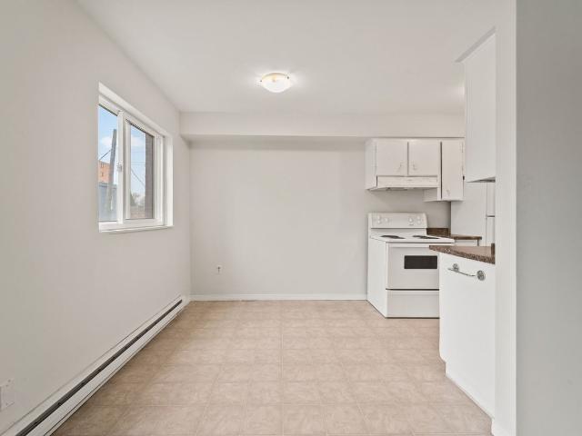 University Tower Apartments 2 Bedroom Apartment for Rent at 2255 University Ave W, Windsor, ON N9B 1E6 University