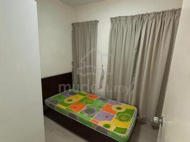 University Utama CondoFURNISHED SUPER CHEAP Below Market Value