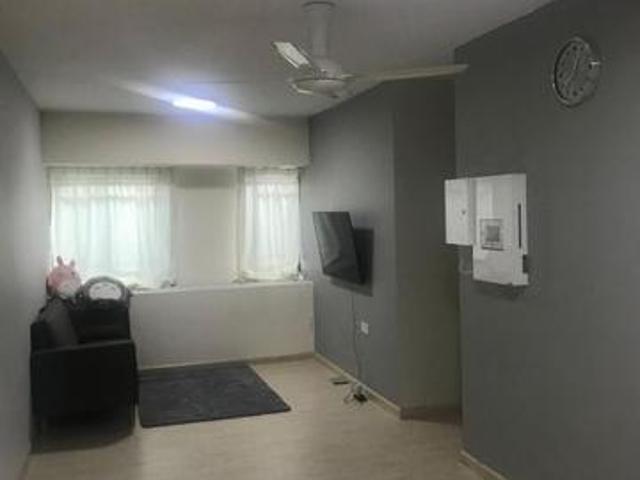University Utama Condominium Fully Furnished