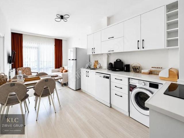 Üniversite Bölgesinde 1+1 Sıfır Eşyalı Kiralık Lüks Daire