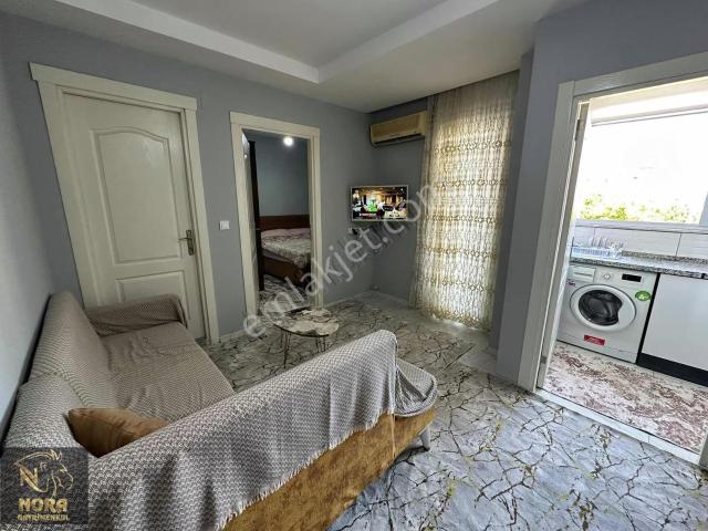 Üniversite Cad 1+1 Bağımsız Mutfak Eşyalı Daire
