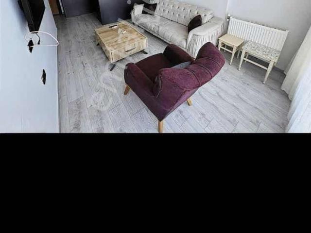 Üniversite Caddesi Civarında Eşyalı Kiralık 1+1