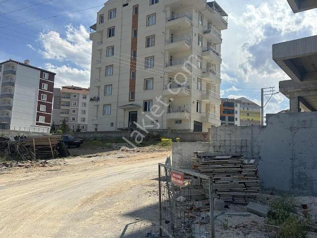 Üniversite Karşısı Kiralık Apart