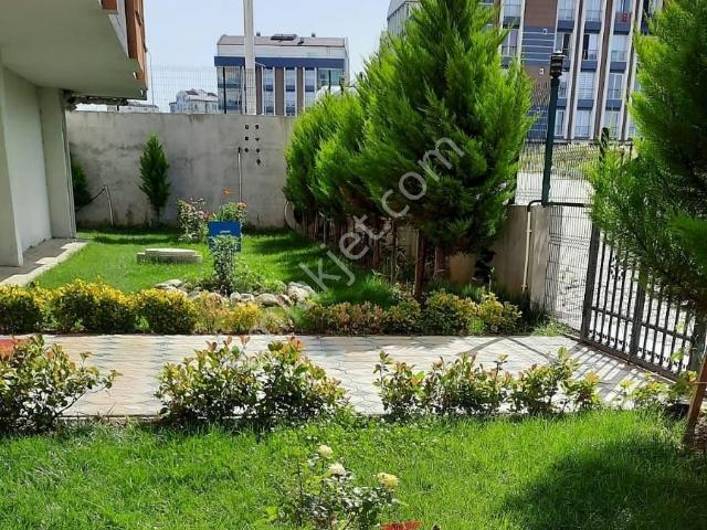 Üniversite Yolunda Kiralık Eşyalı 1+0 Daire