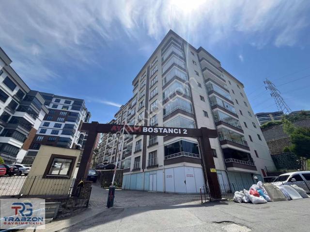 Üniversitede 3+1 Satılık Deniz Manzaralı Geniş Daire
