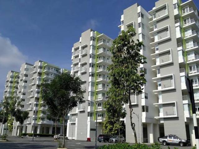 Univillage Semenyih Selangor Freehold Good Condition House Easy Loan