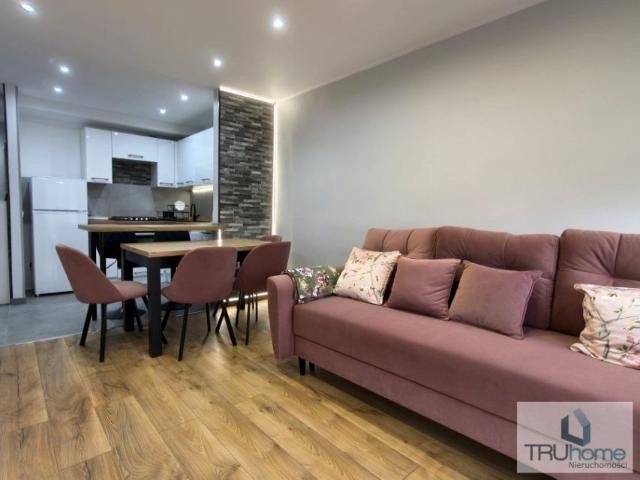 Uniwersytecka 40 m², Katowice