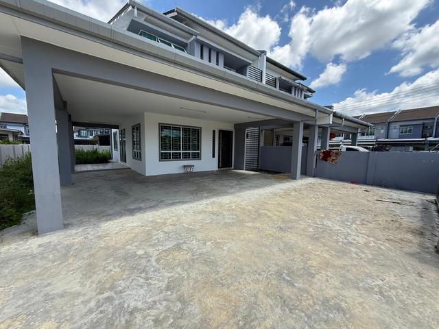 UNI CENTRAL DOUBLE STOREY SEMI DETACHED FOR SALE At KOTA SAMARAHAN