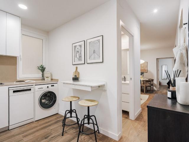 Unica 2 bedrooms in Trafalgar, Madrid Amsterdam Apartments for Rent