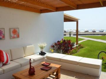 Unica Oportunidad Vista Al Mar Linda Casa de Playa a 5 Min del Boulevard. !