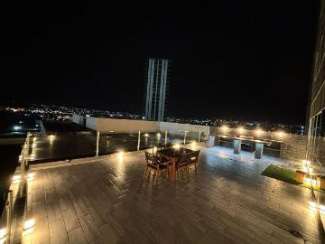 Único departamento con terraza en Vía Dorada