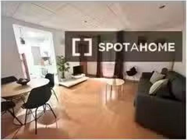 Nuevo Estudio en alquiler en Embajadores, Madrid