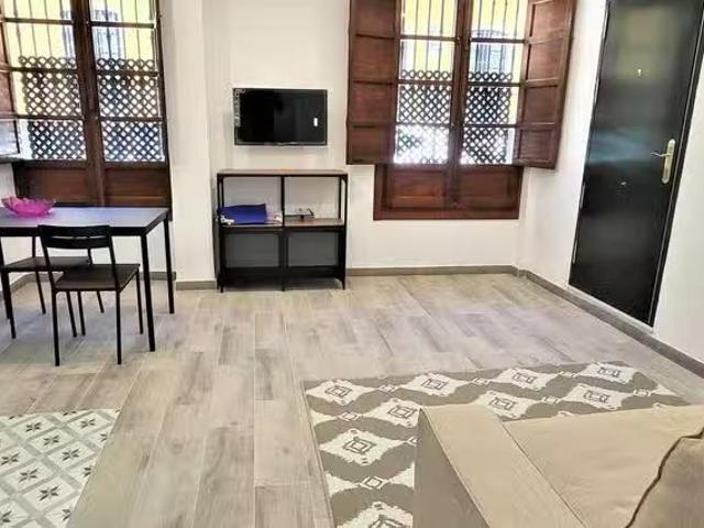¡Oferta! Estudio en Calle Parras, San Gil