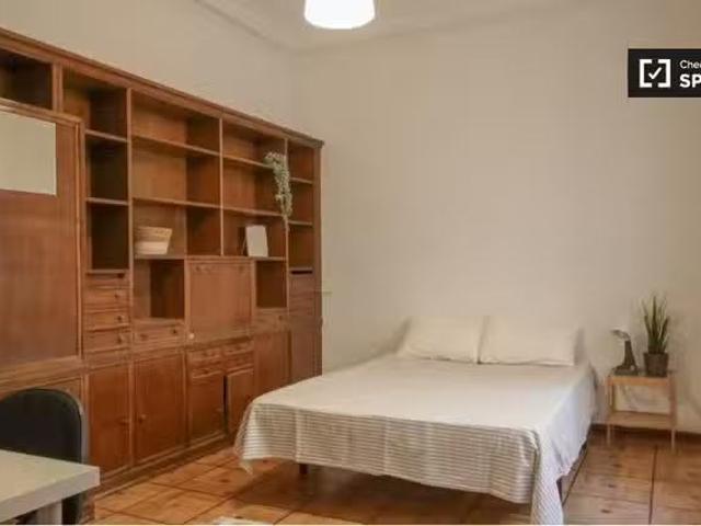 Nuevo Habitación compartida de 6 habitaciones en Palacio, Madrid