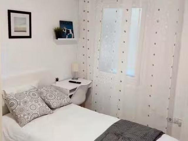 Bonito Habitación en Avenida de Baviera