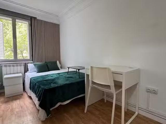 ¡En alquiler! Habitación en Avenida de Moratalaz