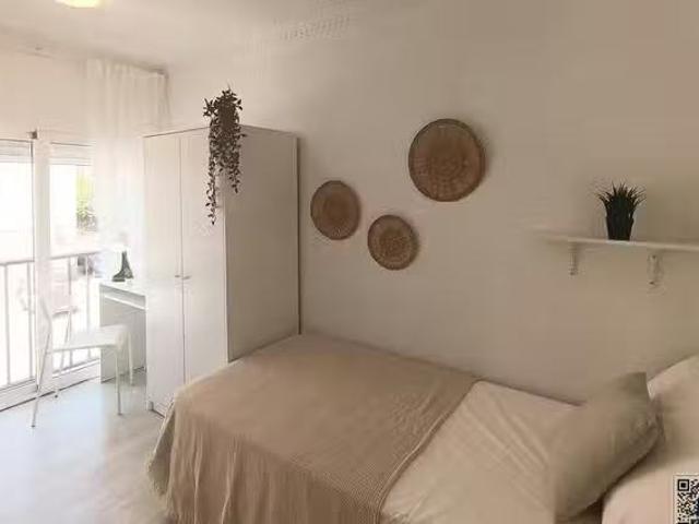 ¡Oferta! Habitación en Bloc Sant Simó, Sant Pere i Sant Pau