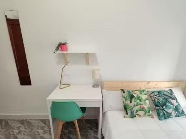 ¡Recién llegado! Habitación en Cuesta Molinos, San Matías Real.