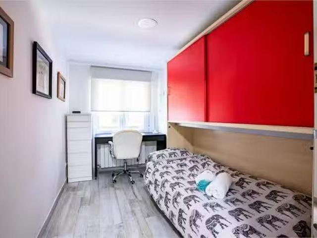 Único Habitación en Calle Mario Lasala Valdés, Universidad