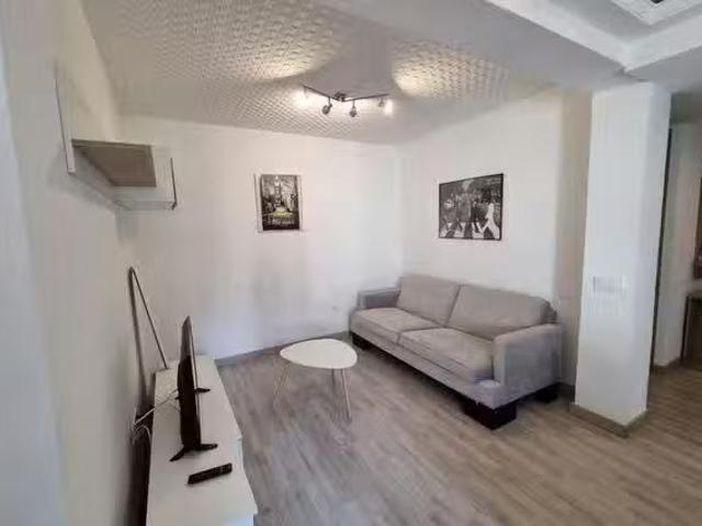 Nuevo Habitación en Calle Avilés, Laviada