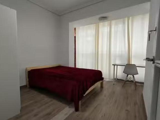 Encantador Habitación en Calle Agrimensores, El Carmen