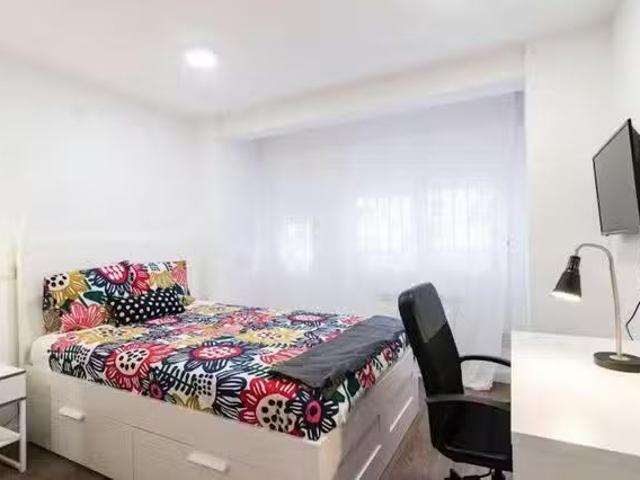 Nuevo Habitación en Calle de Aguilón, Chopera