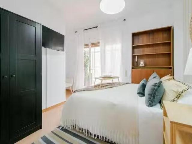 Acogedor Habitación en Calle de Alburquerque, Chamberí