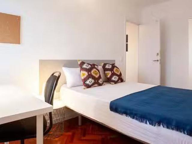 Único Habitación en Calle de José Silva