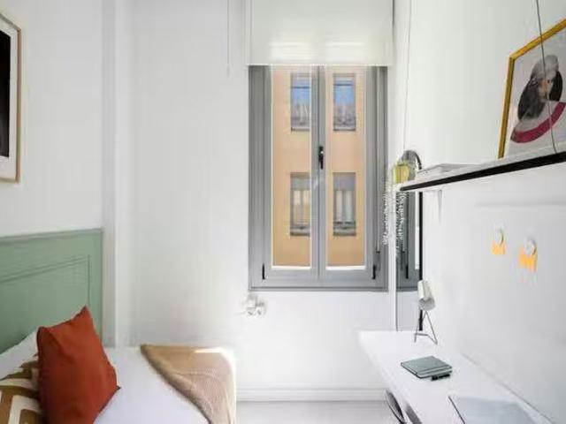 Único Habitación en Calle de San Lorenzo, Centro