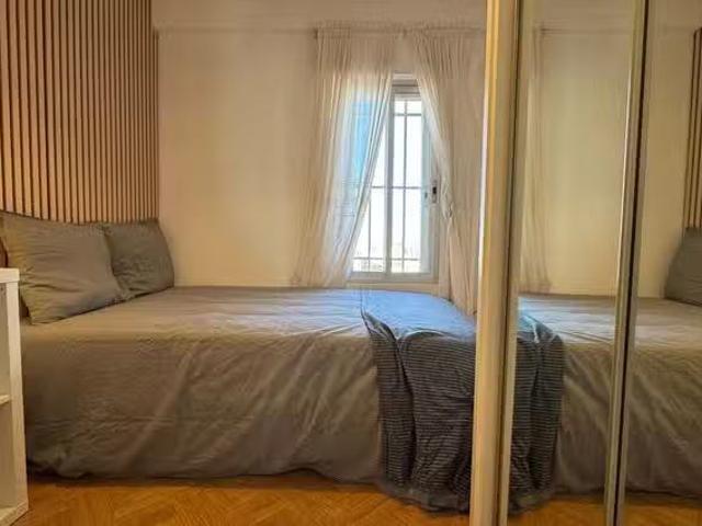 Bonito Habitación en Calle de Tribaldos