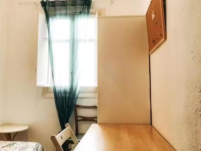 Bonito Habitación en Calle Garci Pérez, San Bartolomé