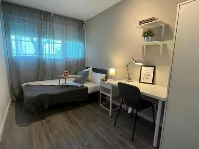 Barato Habitación en Calle Illescas, Aluche