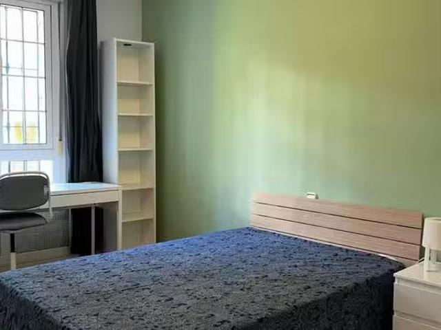 Bonito Habitación en Calle Roma, Guindalera