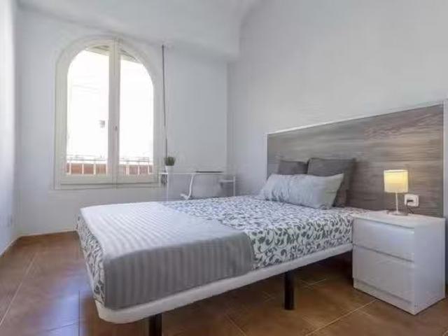 ¡Recién llegado! Habitación en Calle San Martín, Sant Francesc