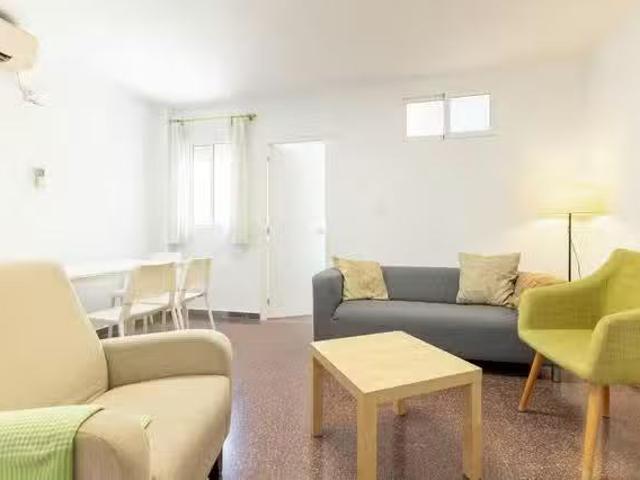 Bonito Habitación en Calle Teodosio, San Lorenzo
