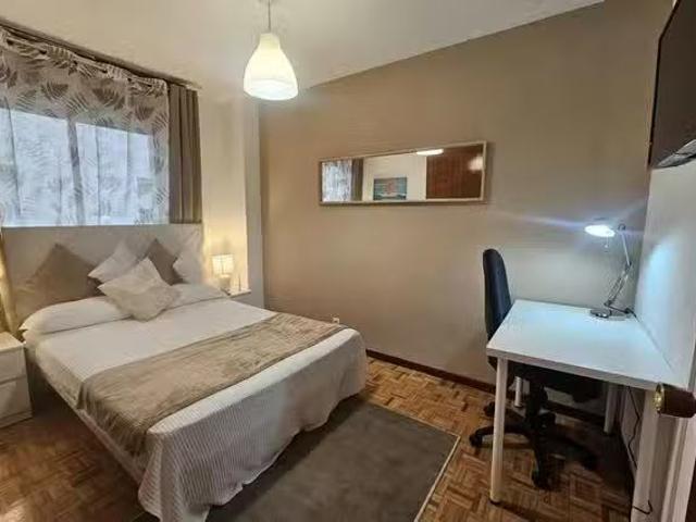 ¡Oferta! Habitación en Camino de la Esgaravita, Junta Municipa.