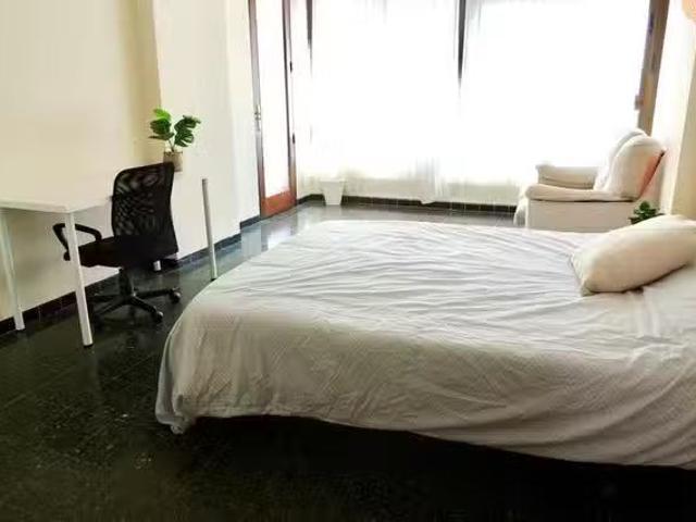 Único Habitación en Carrer Asensi