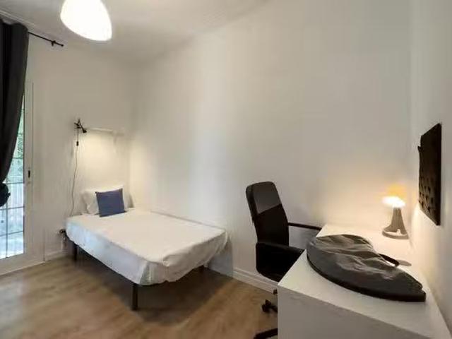 ¡Oferta! Habitación en Carrer de Vilamarí, Sant Antoni